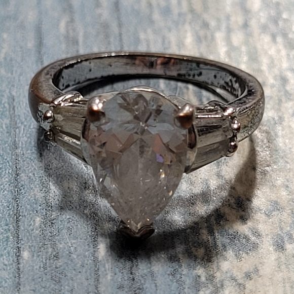 Two Rings!! - Picture 4 of 9